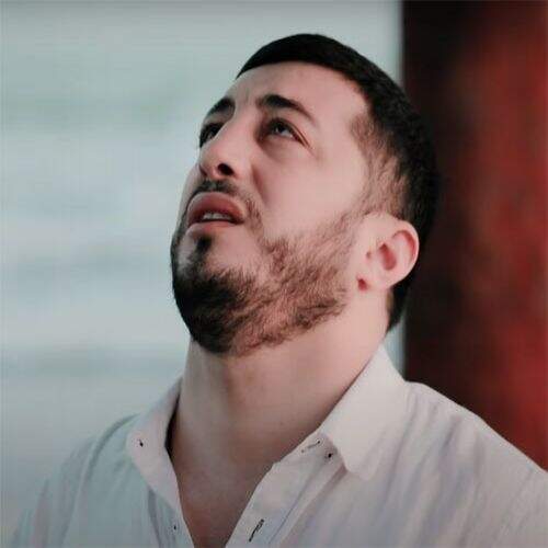 دانلود آهنگ زائور قلوزاده به نام منیم اورئیم آهنگ زائور قلوزاده منیم اورئیم